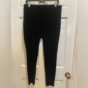 🙋‍♀️💁‍♀️Loft Black velvet Leggings